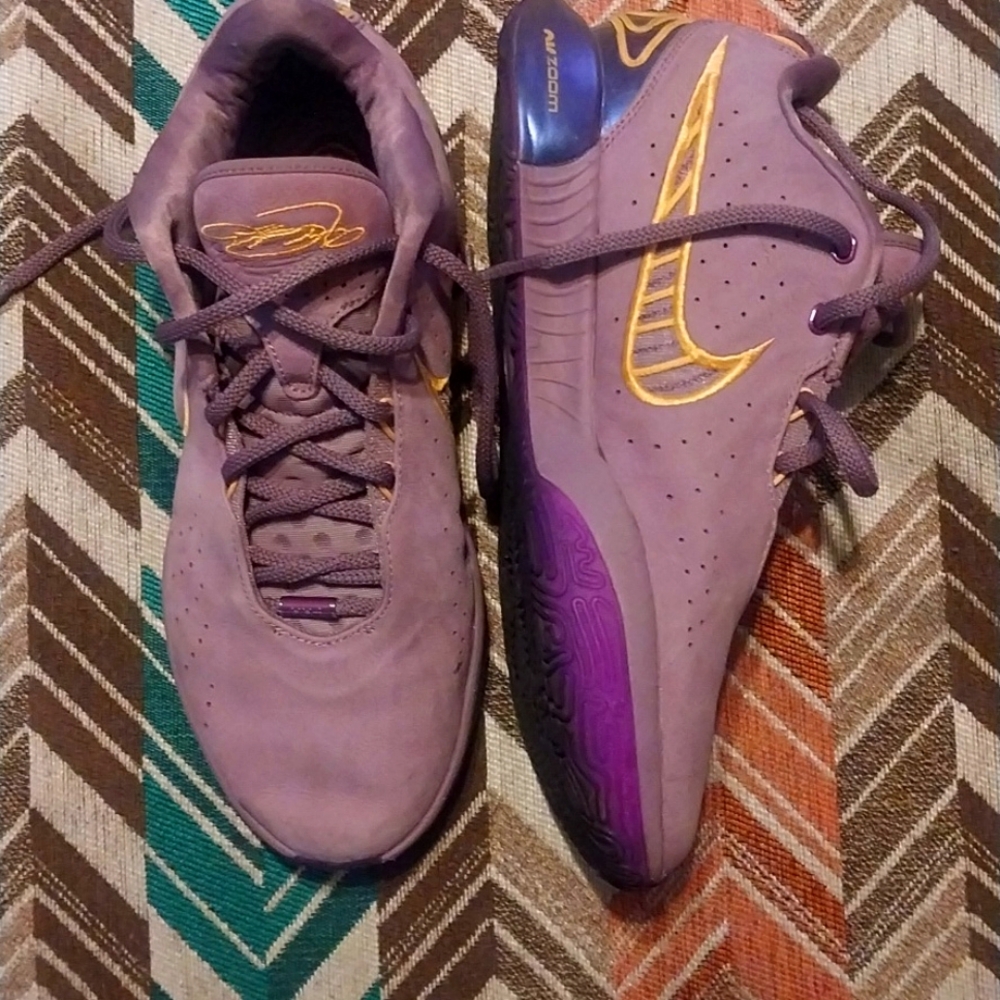 Men's Nike LeBron 21